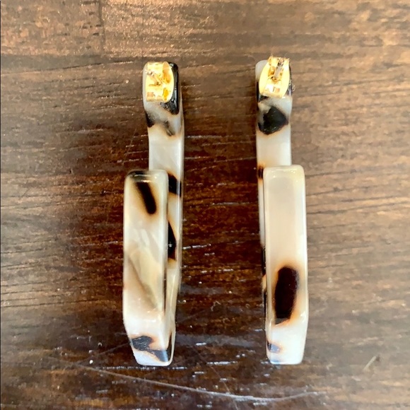 Madewell Geometric Hoop Earrings - Picture 6 of 6